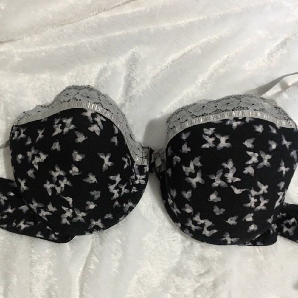 jessica simpson 🦋 pattern bra